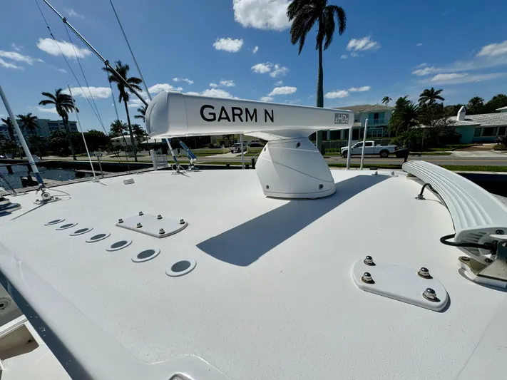  Yacht Photos Pics 2020 Invincible 36' Open Fisherman boat with Garmin radar on deck.