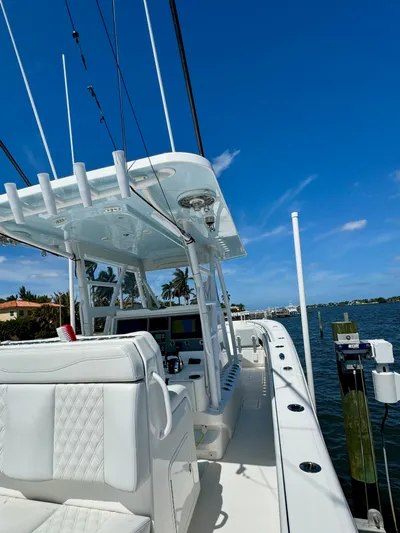  Yacht Photos Pics 2020 Invincible 36' Open Fisherman boat on a sunny day.