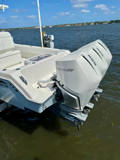  Yacht Photos Pics 2020 Invincible 36' Open Fisherman with triple Mercury outboard engines.