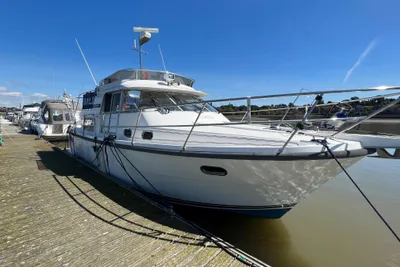 1995 Nimbus 37 Trawler
