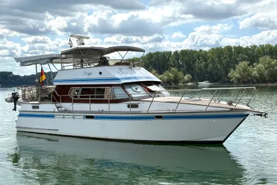 1996 Custom AK mit Flybridge