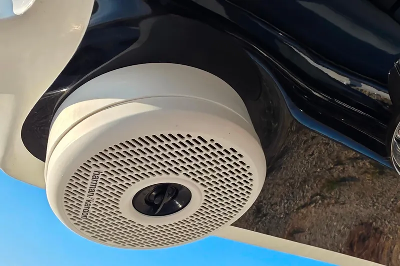  Yacht Photos Pics 2023 Cobalt R30 boat with Harman Kardon speaker, close-up view.