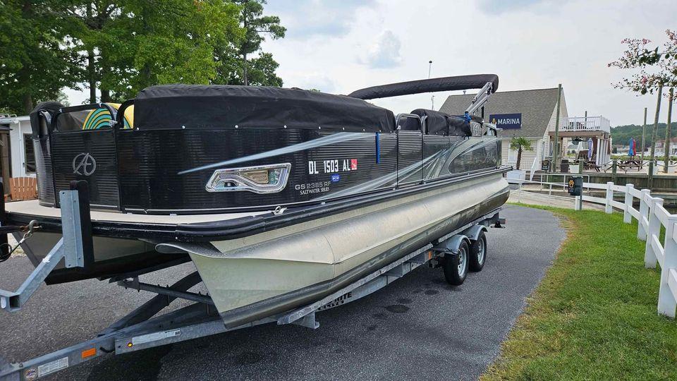 2017 Avalon Pontoon Pontoon for sale YachtWorld