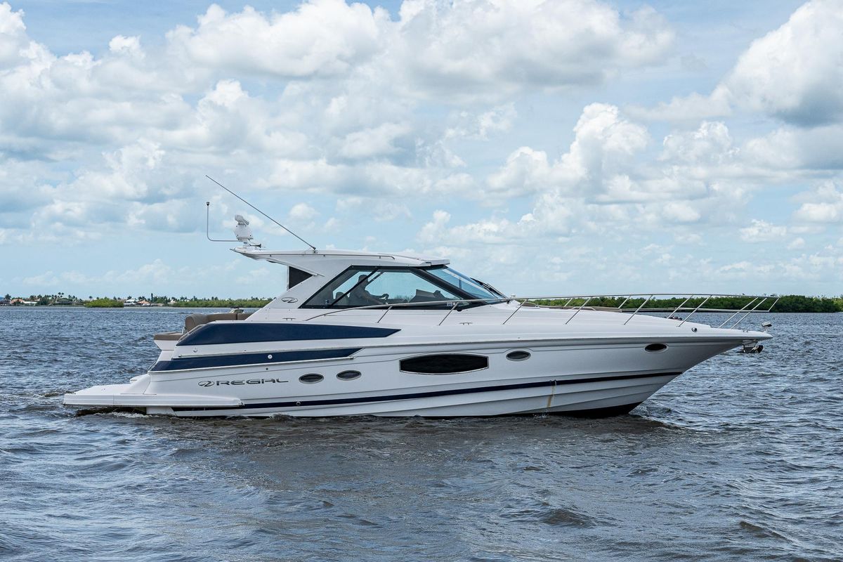 2015 Regal 46 