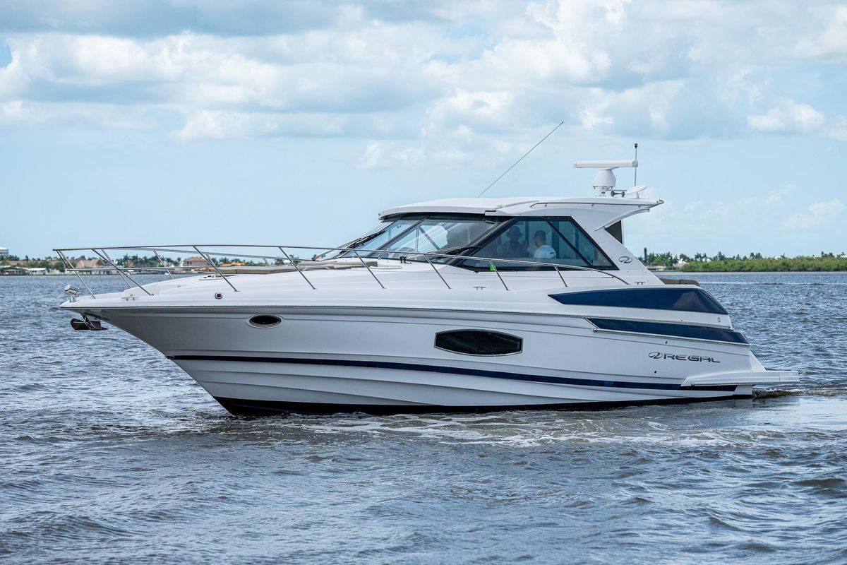 2015 Regal 46 