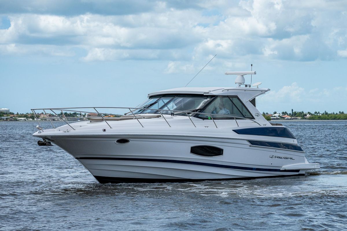 2015 Regal 46 