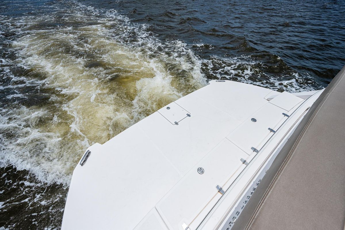 2015 Regal 46 