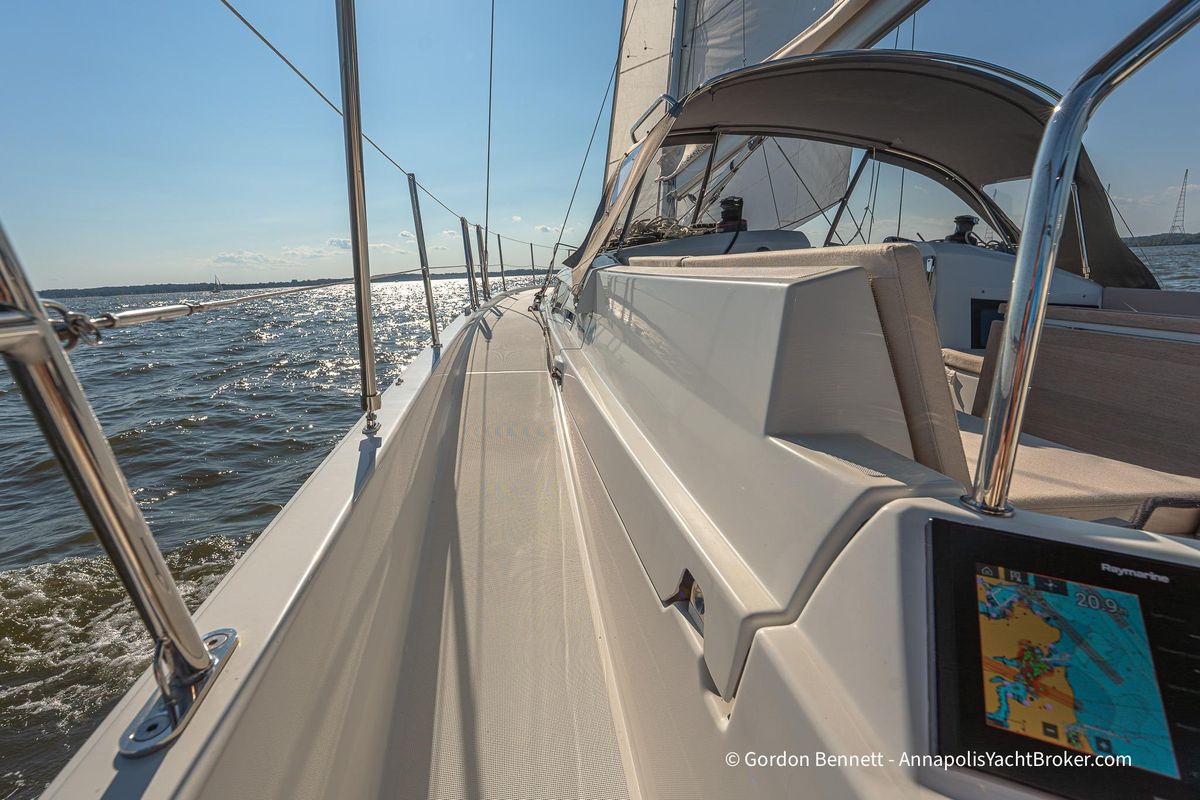 2019 Jeanneau 44 