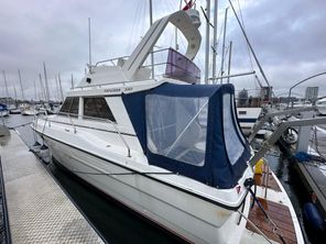 1990 Princess 330