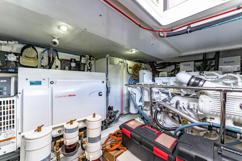 Madrine Yacht Photos Pics 