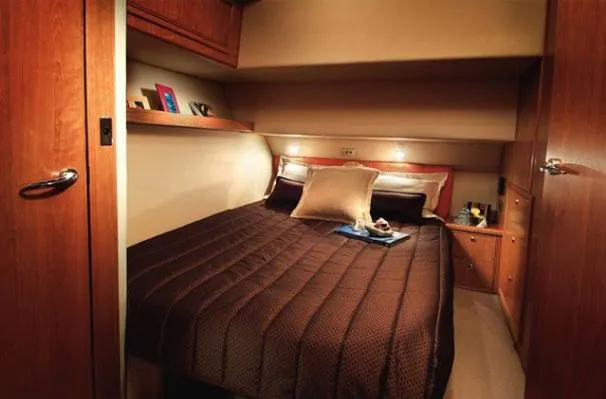  Yacht Photos Pics Manufacturer Provided Image