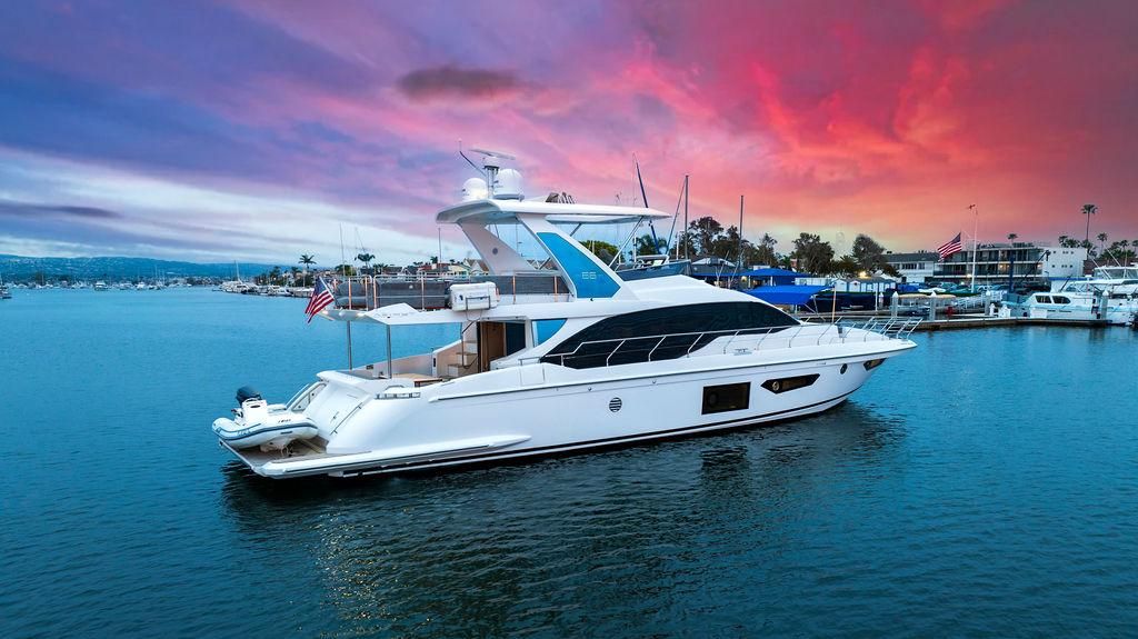 2020 Azimut 66 