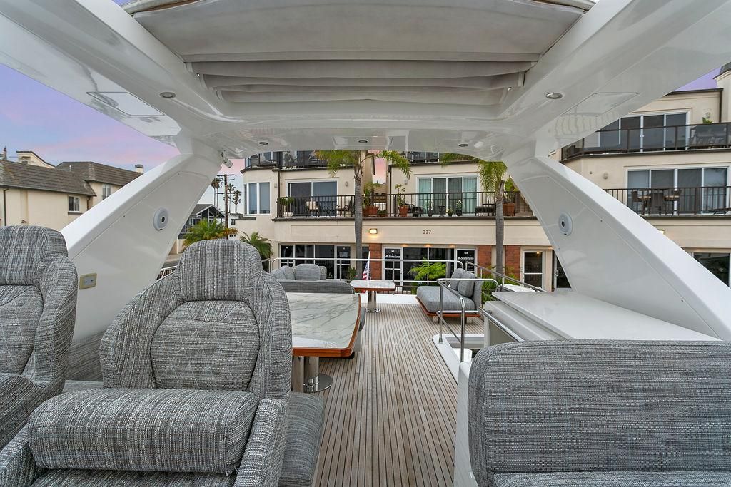 2020 Azimut 66 