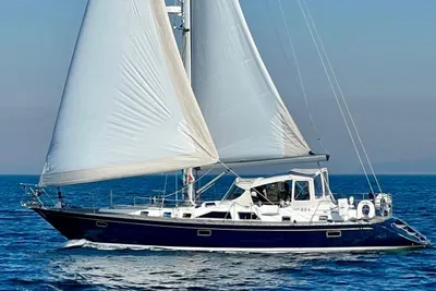 Hylas 49