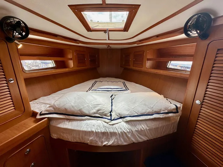 Stellar Blue Yacht Photos Pics 