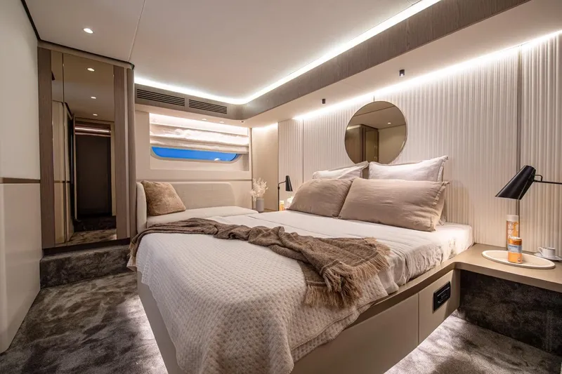  Yacht Photos Pics Luxurious bedroom on the Azimut Magellano 60 yacht, model year 2025.