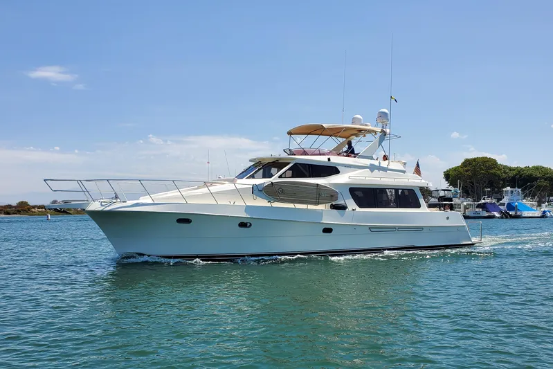 Stay Or Leave Yacht Photos Pics 