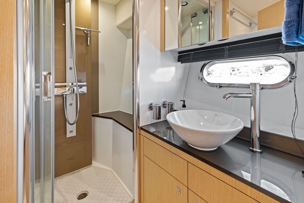 2013 Sunseeker 74 