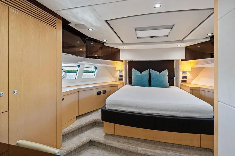 It's Enough Yacht Photos Pics Luxurious bedroom interior of 2013 Sunseeker Manhattan 73 yacht with modern design.