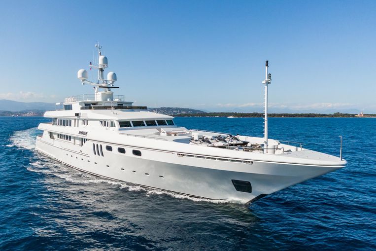 2003-205-1-codecasa-63m-motoryacht