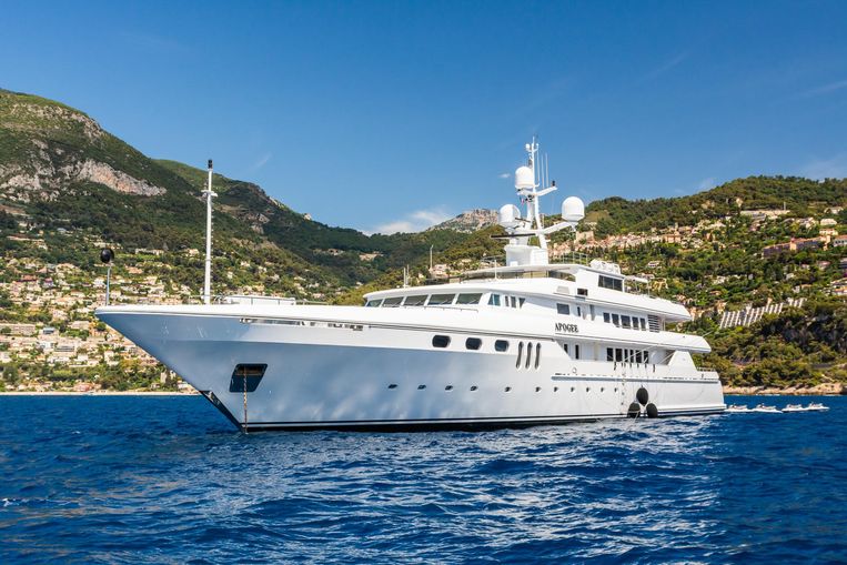 2003-205-1-codecasa-63m-motoryacht