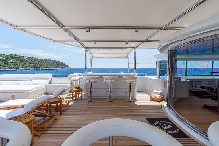 2003-205-1-codecasa-63m-motoryacht