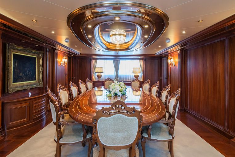 2003-205-1-codecasa-63m-motoryacht