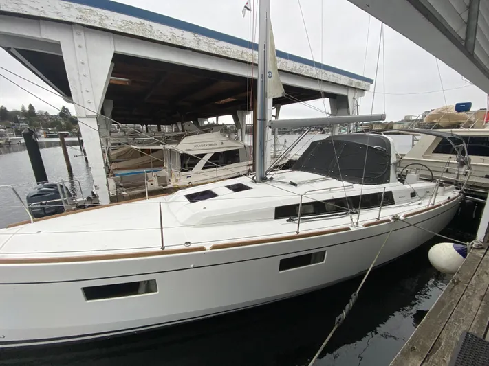 Bluebill Yacht Photos Pics 