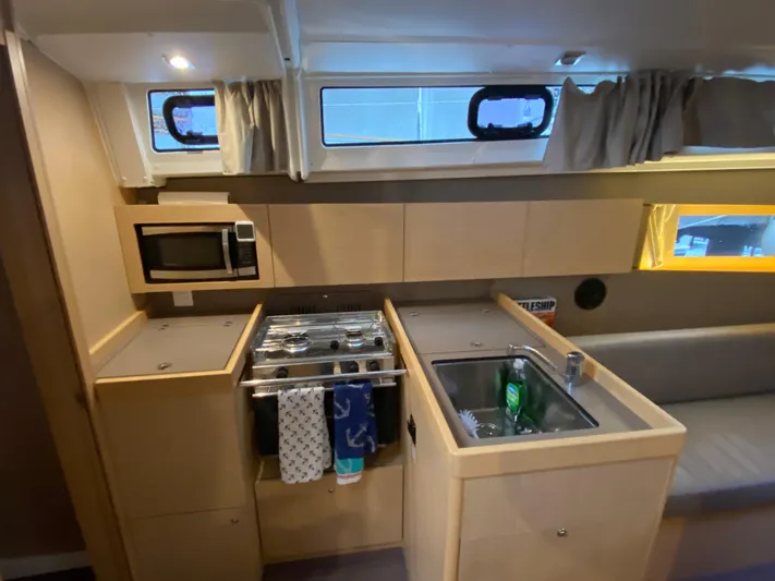 Bluebill Yacht Photos Pics 