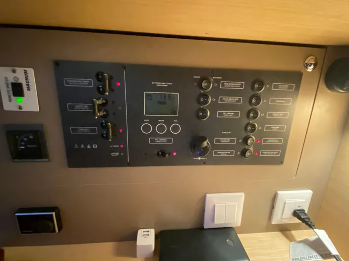 Bluebill Yacht Photos Pics 