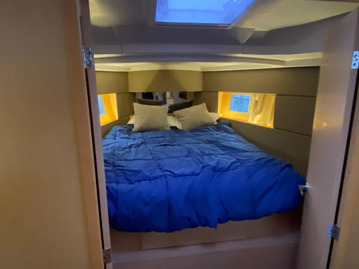 Bluebill Yacht Photos Pics 