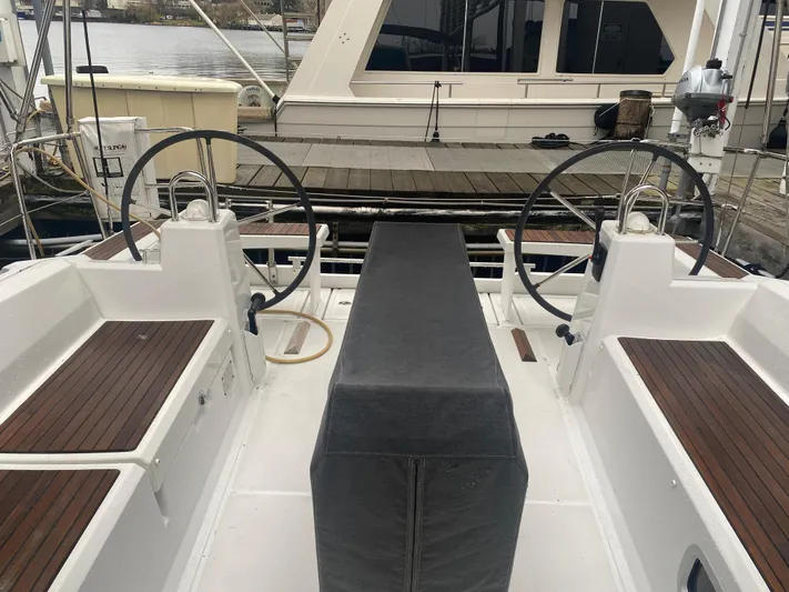 Bluebill Yacht Photos Pics 