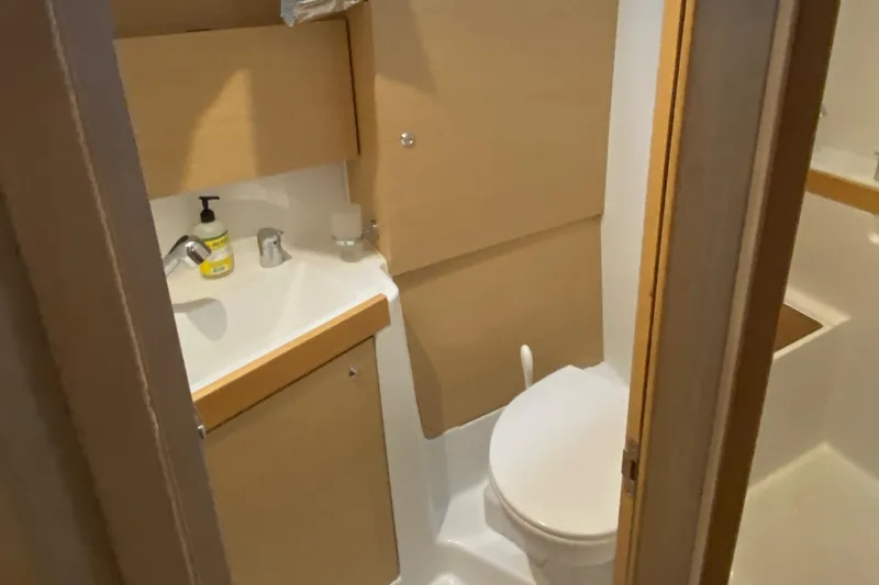 Bluebill Yacht Photos Pics 