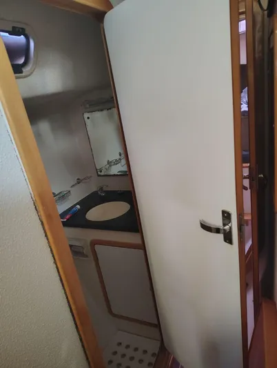 Trident III Yacht Photos Pics 