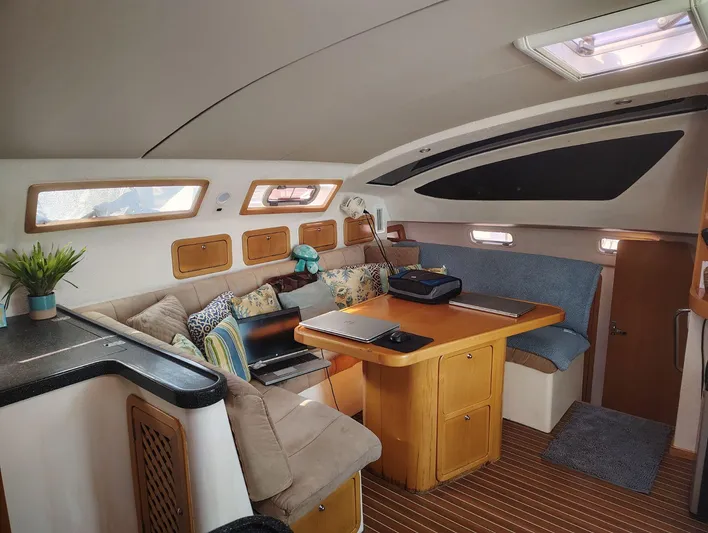 Trident III Yacht Photos Pics 