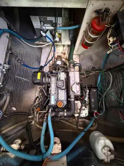 Trident III Yacht Photos Pics 