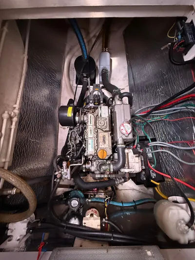 Trident III Yacht Photos Pics 