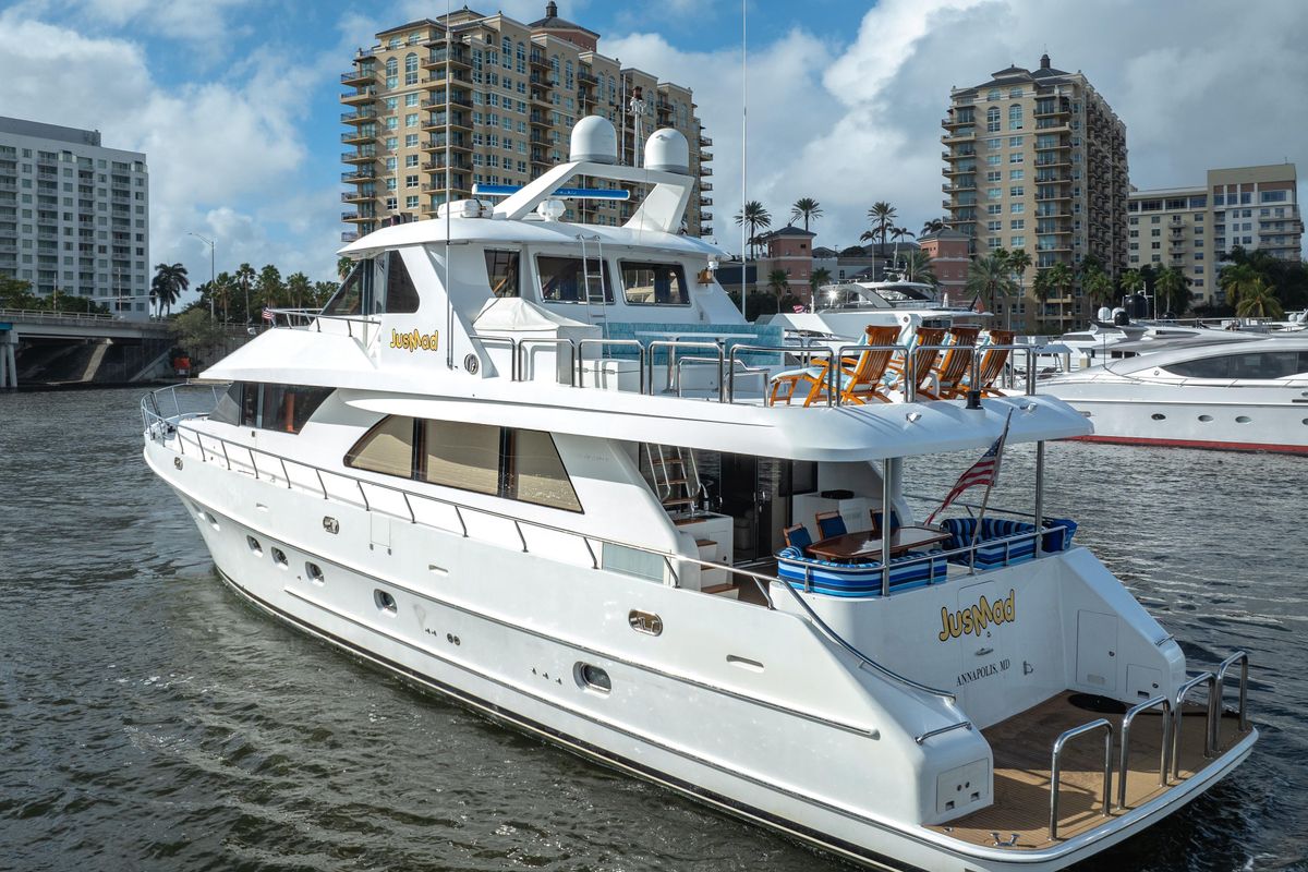 2005 Ocean Alexander 80 