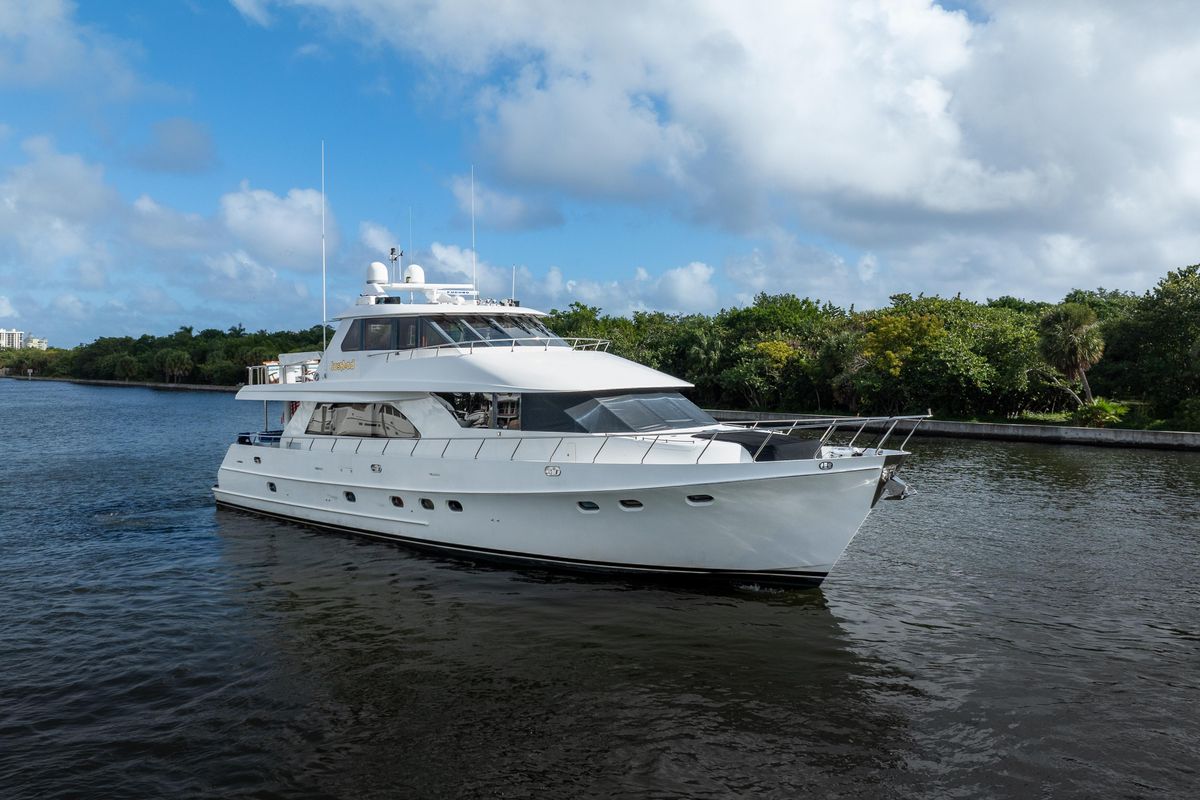 2005 Ocean Alexander 80 