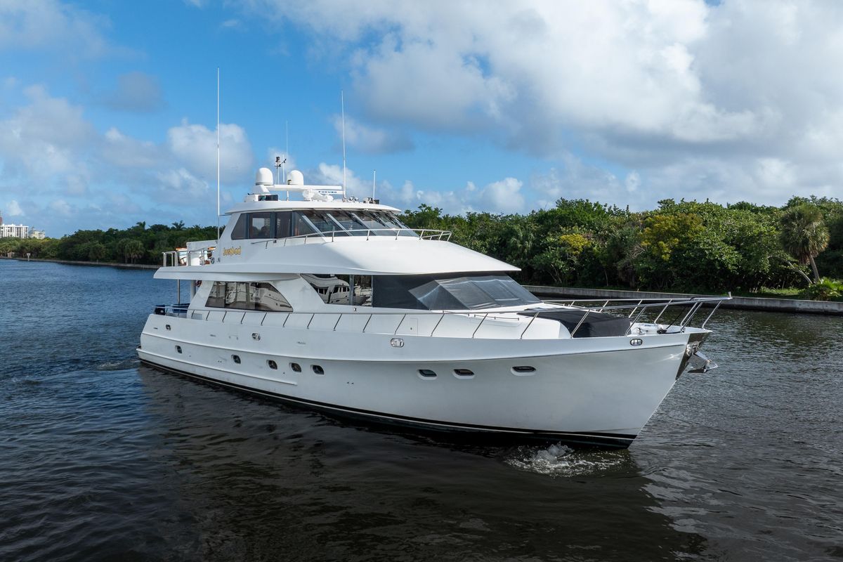 2005 Ocean Alexander 80 
