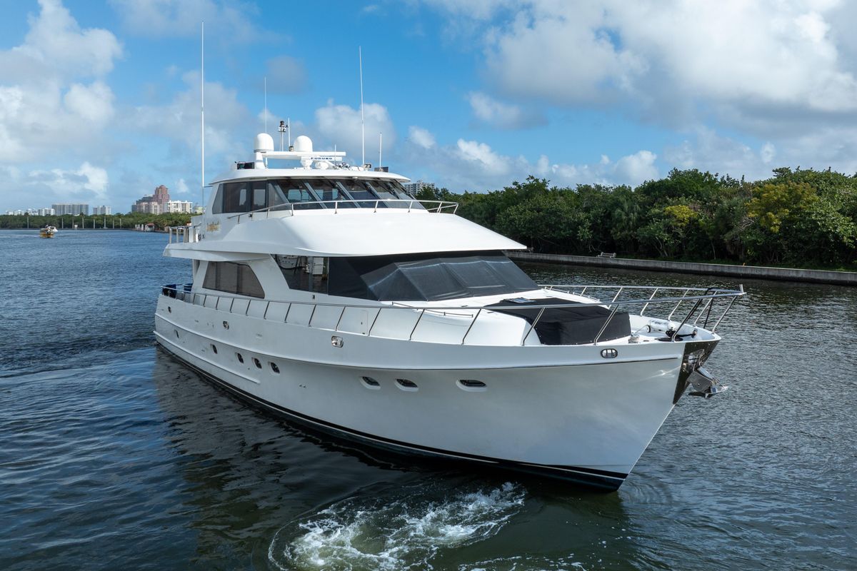 2005 Ocean Alexander 80 