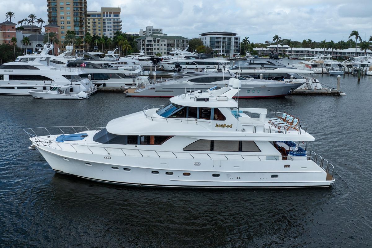 2005 Ocean Alexander 80 