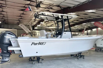 Parker 2400 Center Console