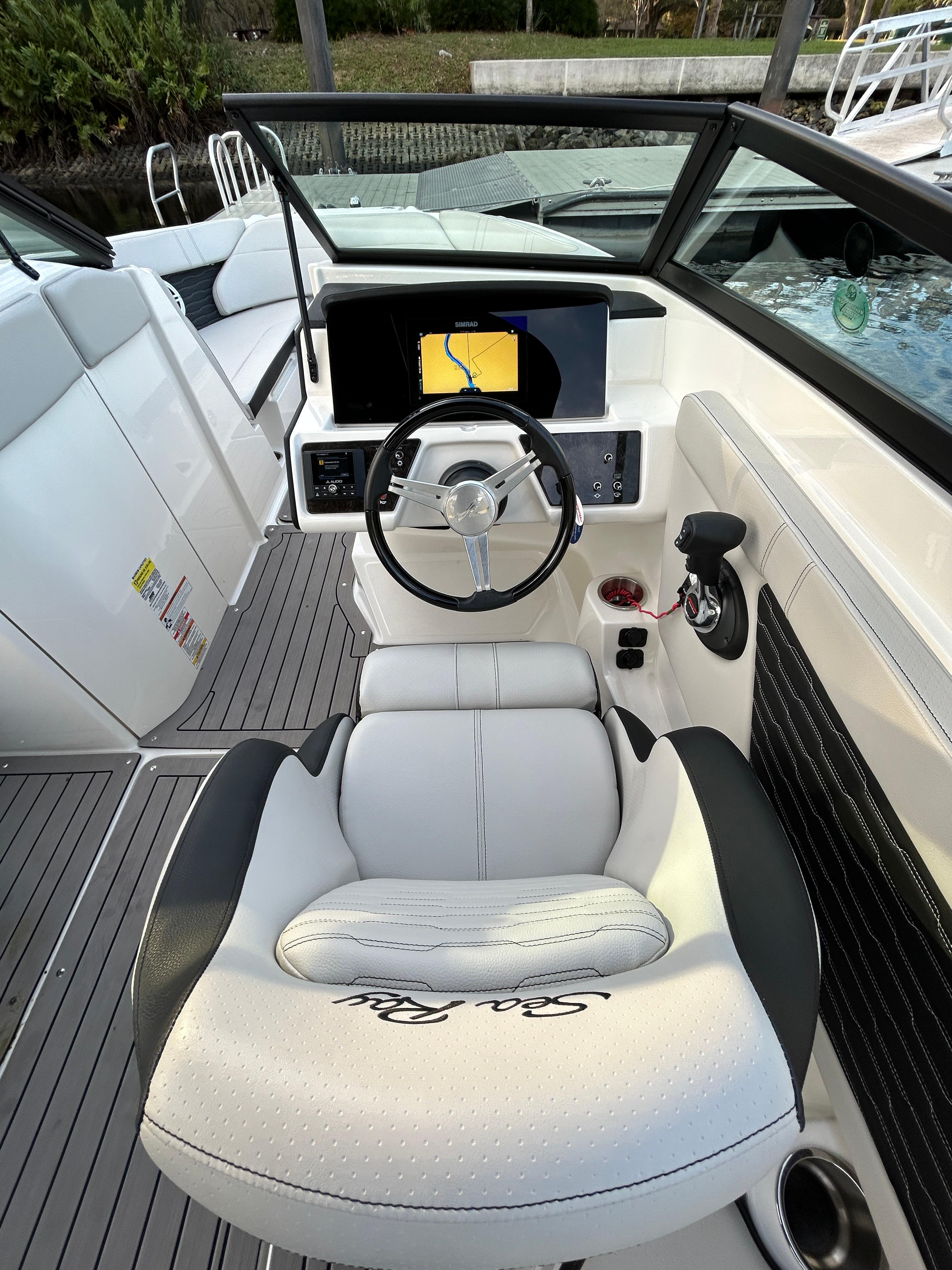 2022 Sea Ray SPX 230 OB Bowrider for sale - YachtWorld