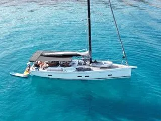 Le Joy Yacht Photos Pics 2018 Grand Soleil 48 yacht sailing on clear blue water.