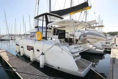 2019 Lagoon 42