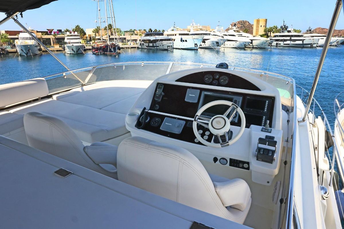2012 Sunseeker 69 