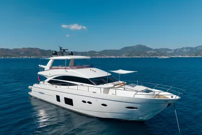 Princess 72 Flybridge Motor Yacht