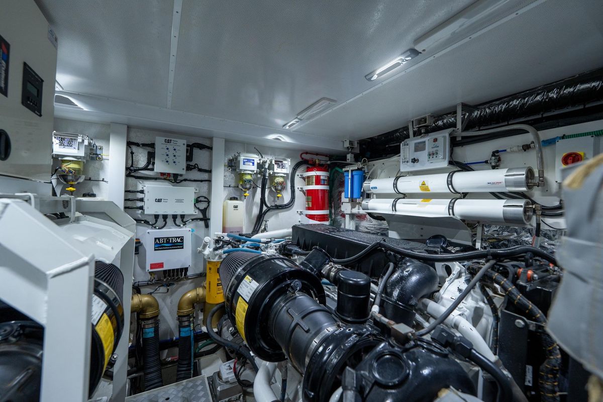 2015 Princess 73 