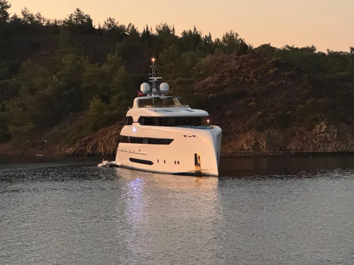 Elada Yacht Photos Pics 